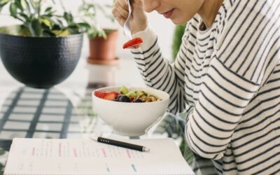 The Benefits & Steps to Food Journaling