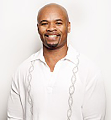 REGGIE BROWN